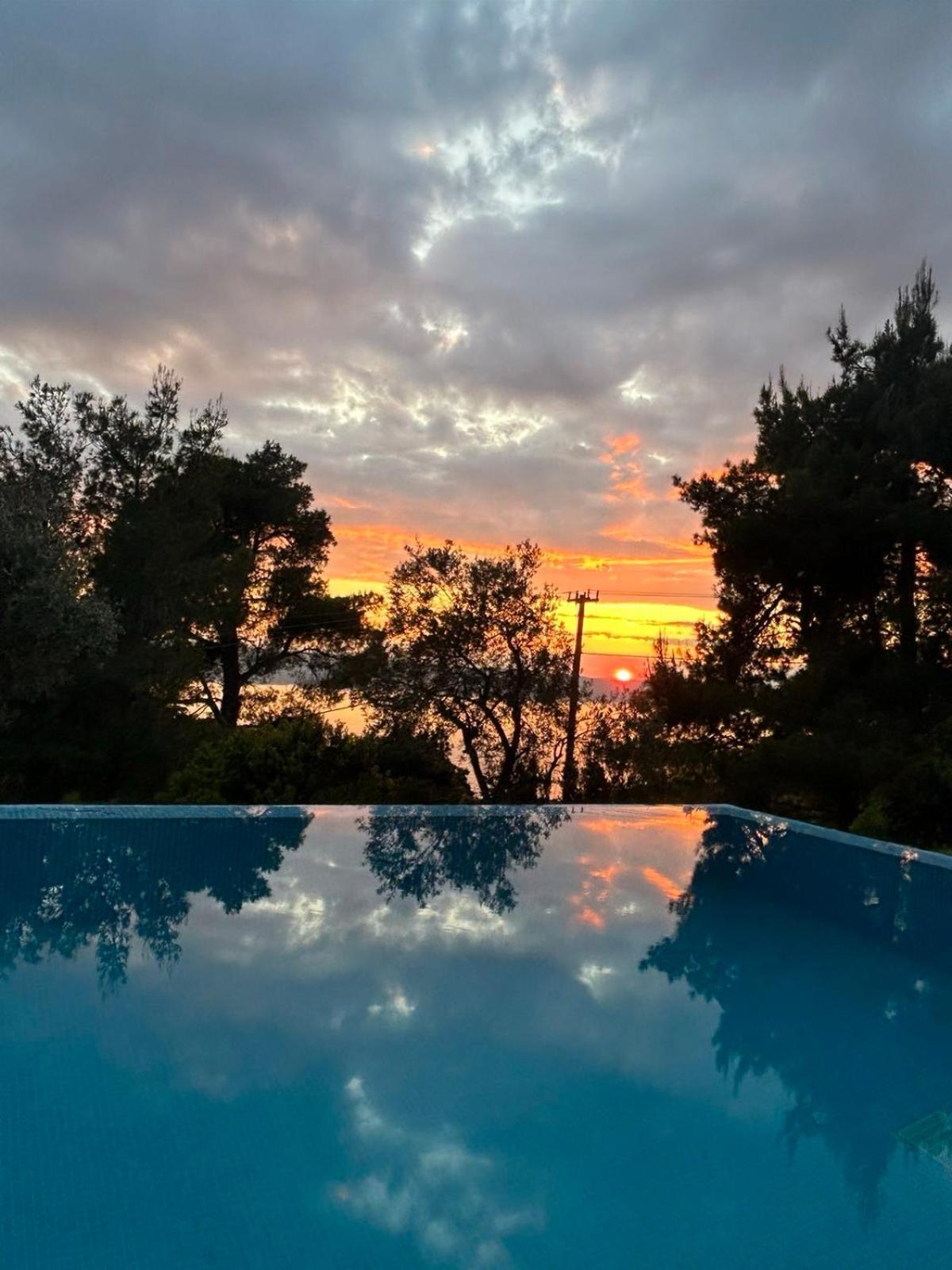 Allure Luxury Villas 3&4 Serenity Retreat Moni Evaggelistrias Eksteriør bilde